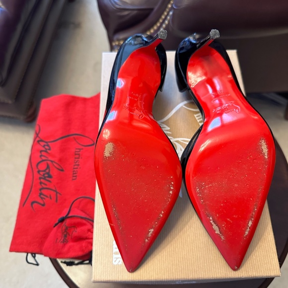 Christian Louboutin Iriza black patent pumps - Picture 8 of 12